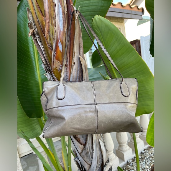 Hobo Leather Shoulder Bag Leather Classic Neutral Chic Everyday Preppy Style - Picture 7 of 11